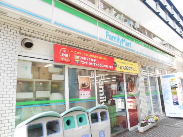 コンビニ　★★ファミリーマート（コンビニ）まで153m
