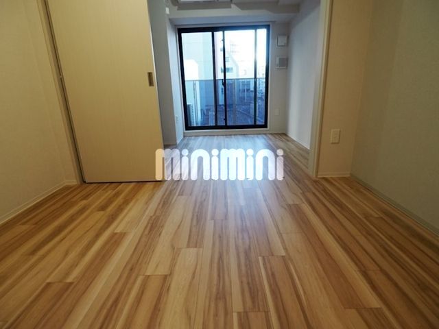 居室・リビング　別号室の参考写真