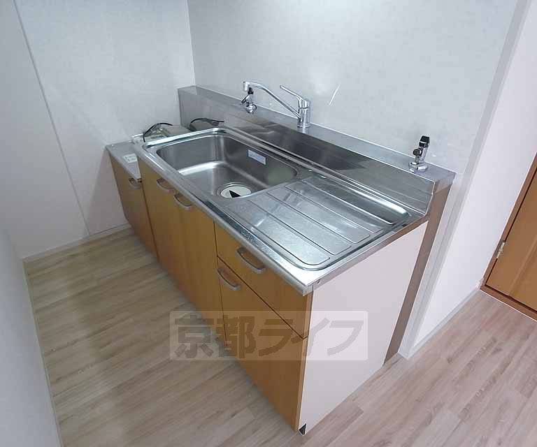 キッチン　２口コンロの置けるキッチンです。