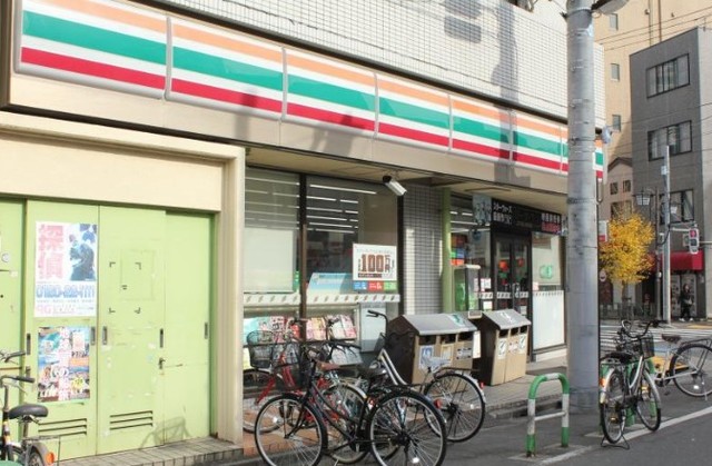 コンビニ　セブンイレブン荒川尾竹橋店（コンビニ）まで46m