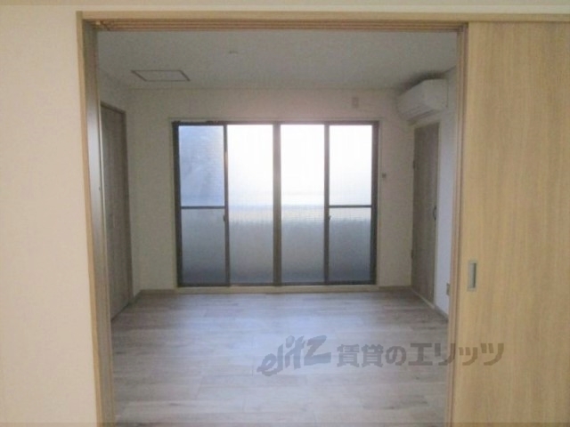 居室・リビング　洋室