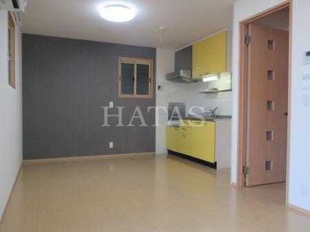 居室・リビング　同物件別部屋です。