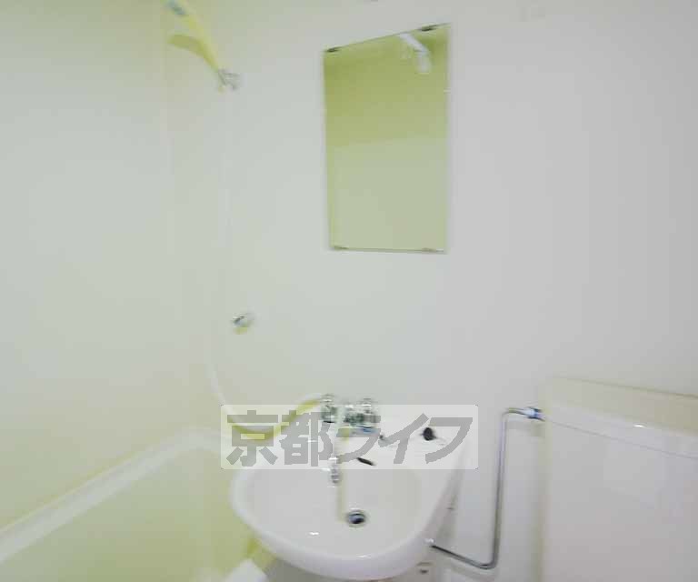 洗面設備　プチ洗面所付きです。