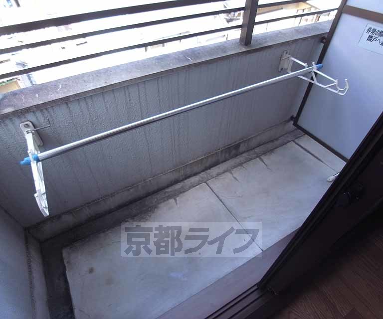 バルコニー　しっかりしたバルコニーです。