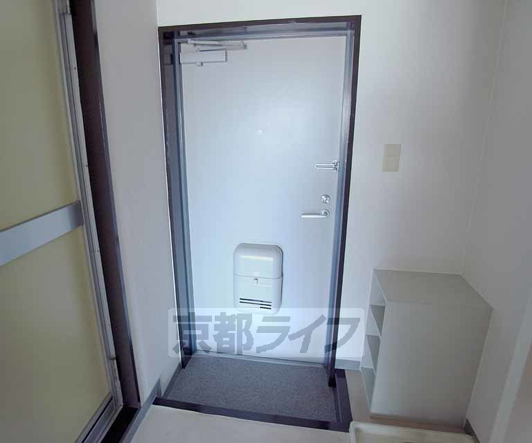 玄関　普通の感じの玄関です。
