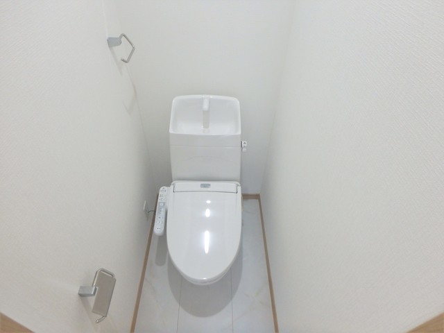 トイレ　別棟参考写真です