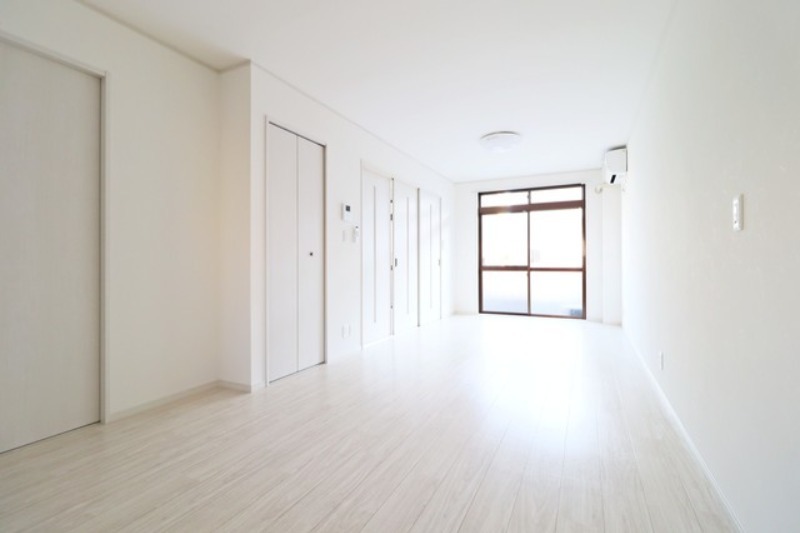 居室・リビング　図面と現状に相違がある場合には現状を優先