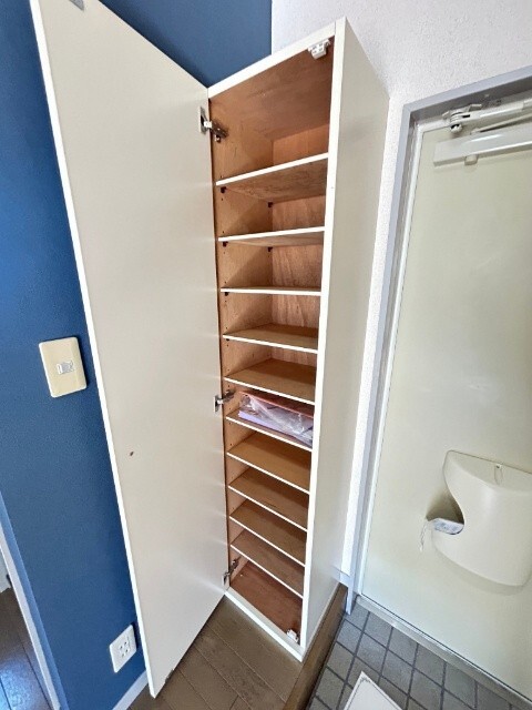 玄関　別部屋の写真になります