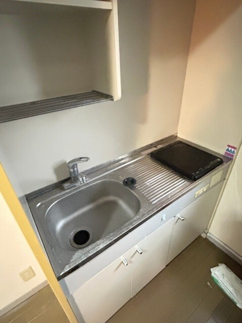 キッチン　別部屋の写真になります