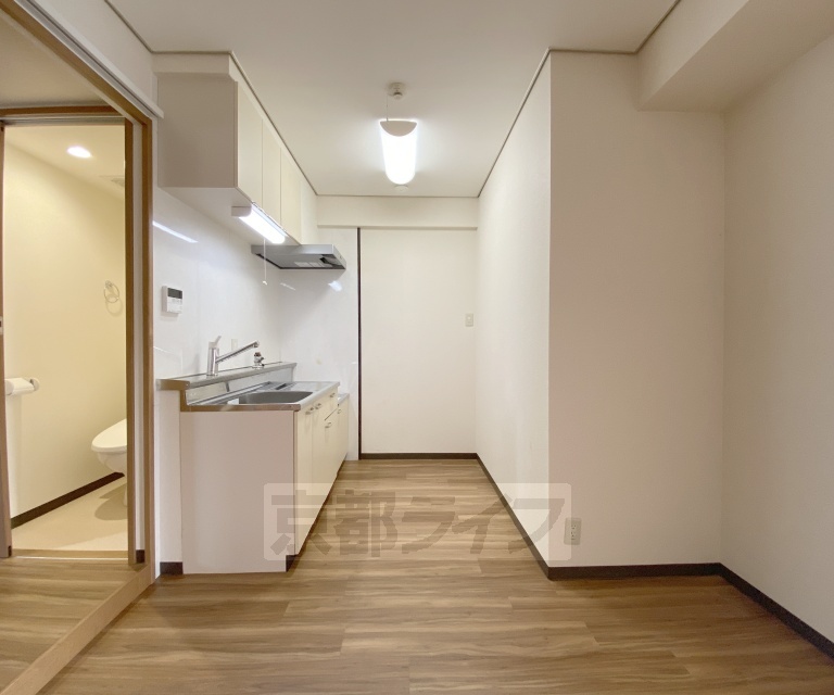 バス・シャワールーム　清潔感のあるお風呂です。