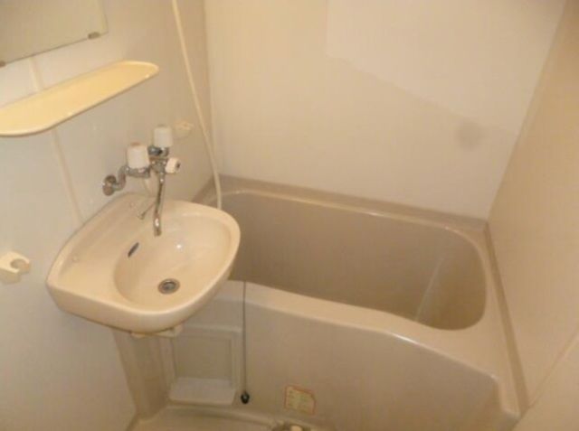 バス・シャワールーム　浴室