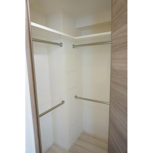 収納　ウォークインクローゼット