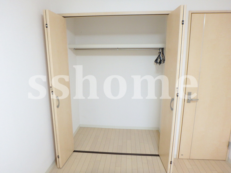 収納　奥行きのあるクローゼット