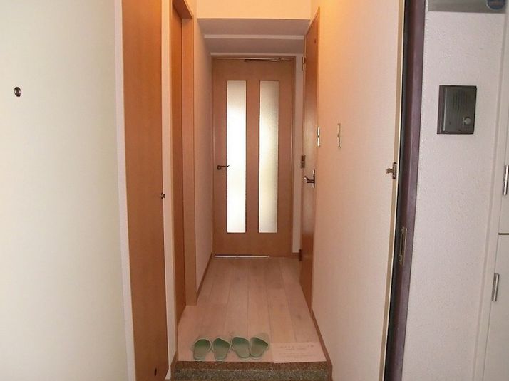 玄関　※別号室参考写真