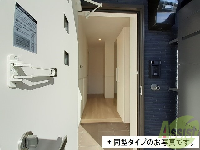 玄関　写真はイメージです。