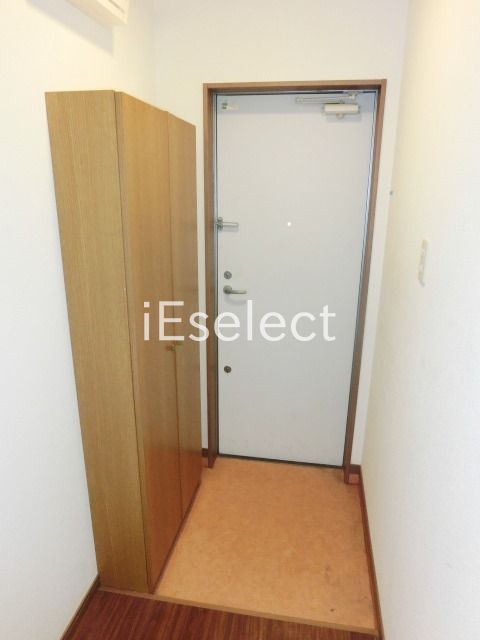 玄関　シューズボックス付きの玄関です。