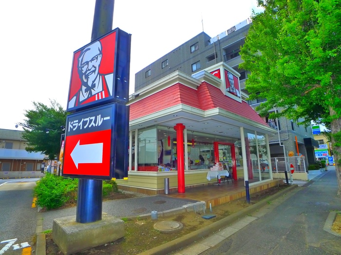 飲食店　ケンタッキー（飲食店）まで412m
