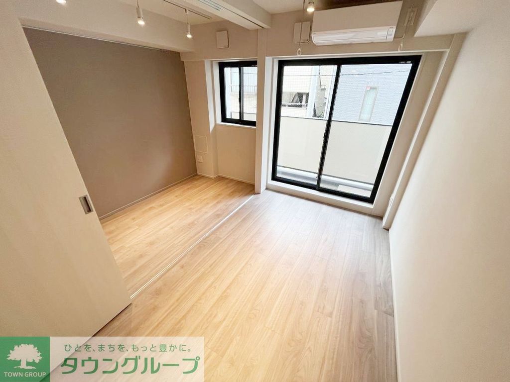 イプセ高輪台の居間写真