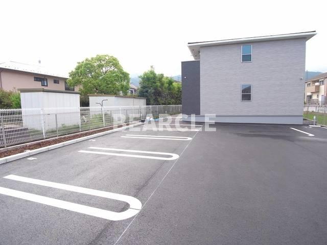 駐車場　駐車スペースもあります
