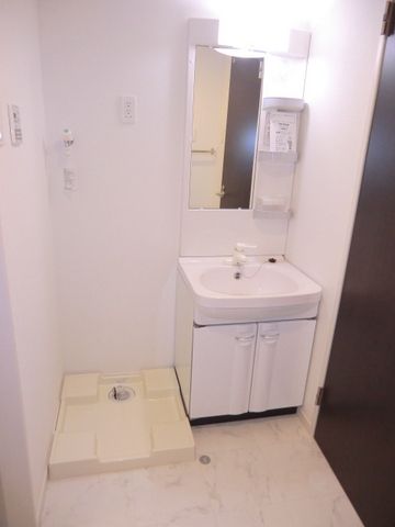 洗面設備　嬉しい独立洗面台