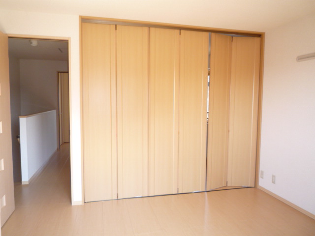 その他部屋・スペース　洋室２部屋の間仕切りです