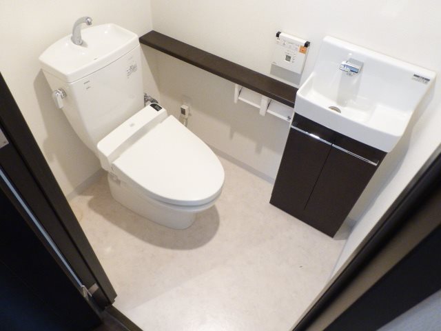 トイレ　トイレ