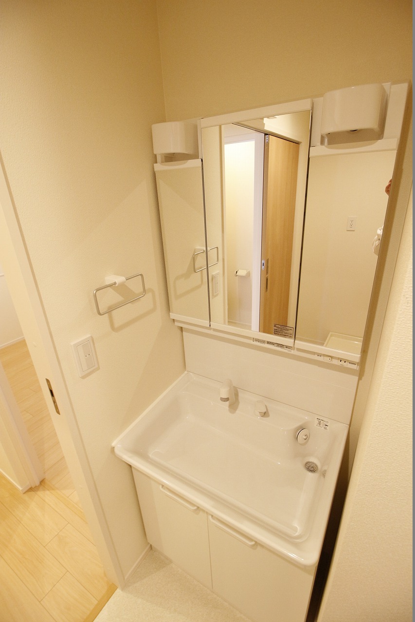 洗面設備　別の部屋の写真です