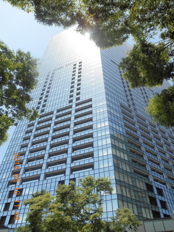 セントラルパークタワーラ・トゥール新宿の建物外観