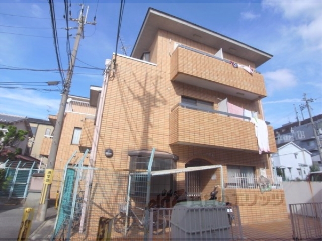 京都市伏見区向島本丸町のマンションの建物外観