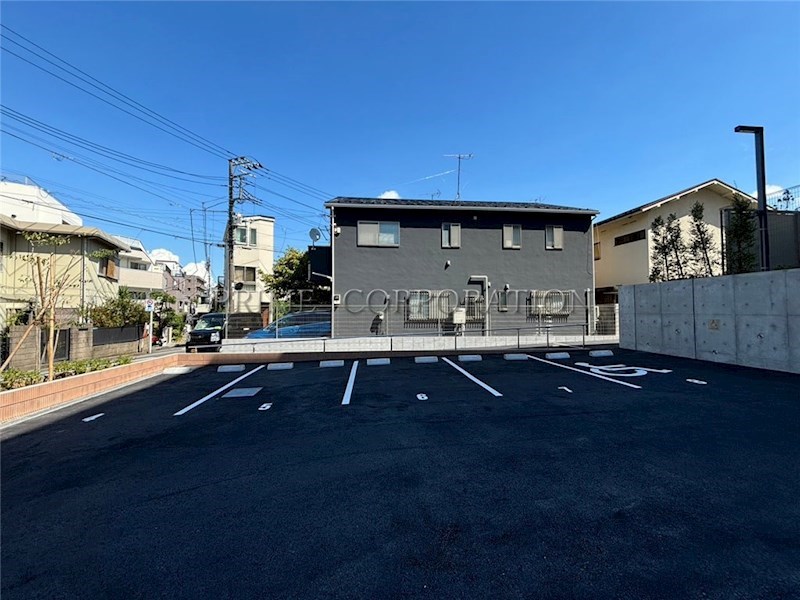 【大田区南馬込のマンションの駐車場】