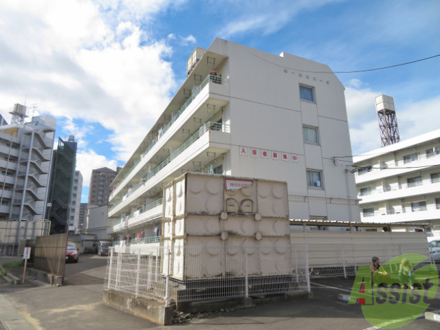 第一飯田コーポの建物外観