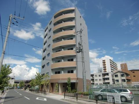 さとみマンションIIの建物外観