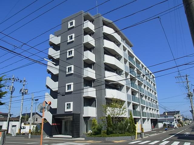 【仙台市宮城野区新田のマンションの建物外観】