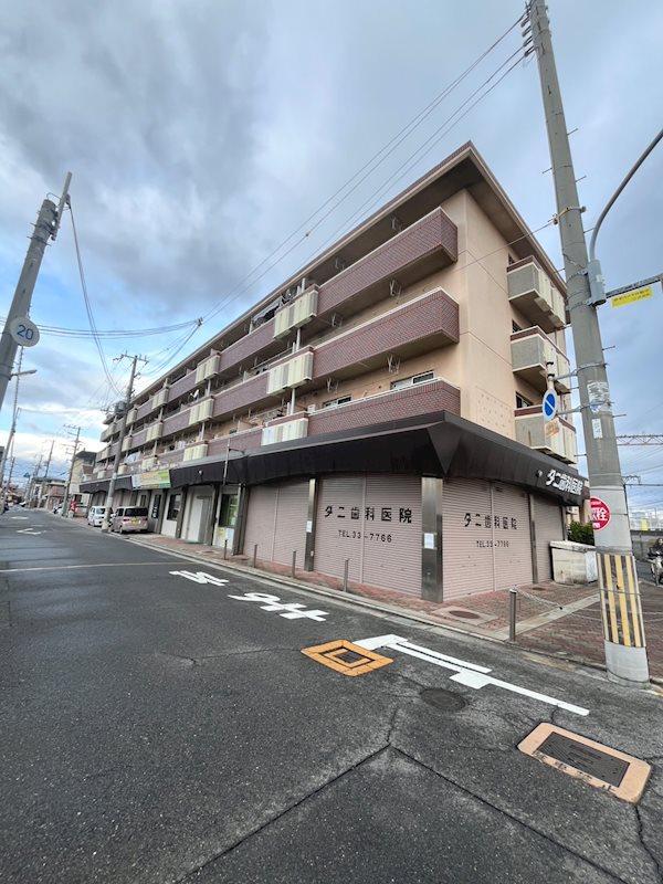 ロイヤルコーポ忠岡の建物外観