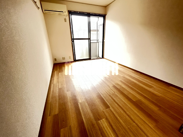 居室・リビング　同物件別部屋参考写真