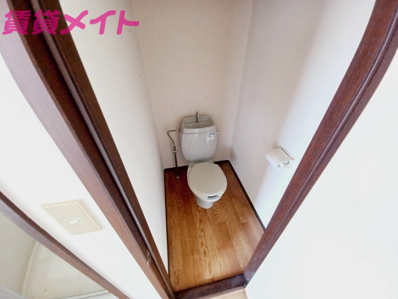 トイレ　同物件別室写真