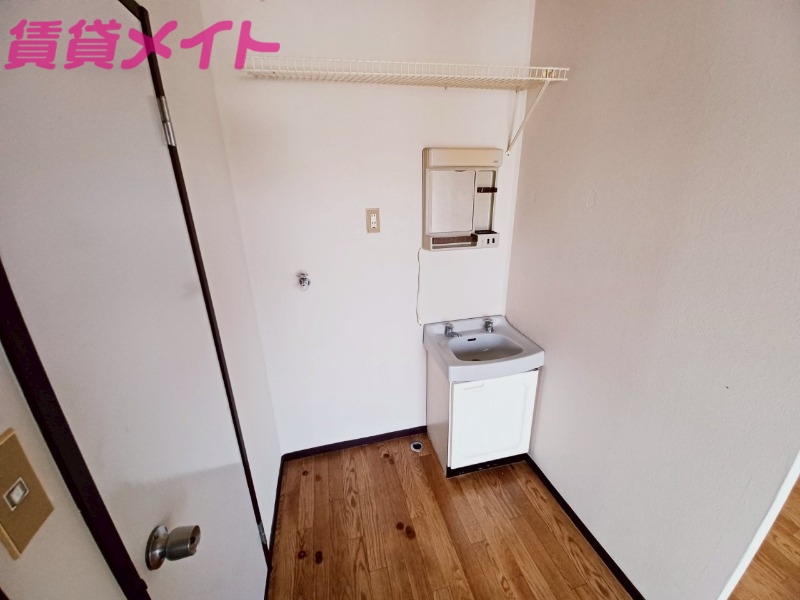 洗面設備　同物件別室写真