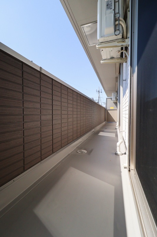 バルコニー　図面と現状に相違がある場合には現状を優先