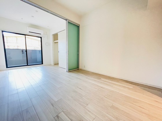 居室・リビング　※別部屋の写真です