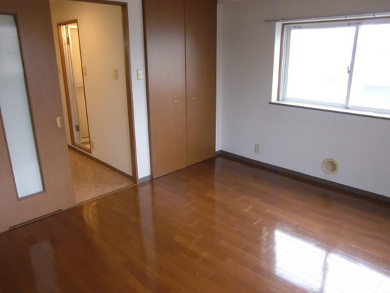 居室・リビング　※別部屋の写真です