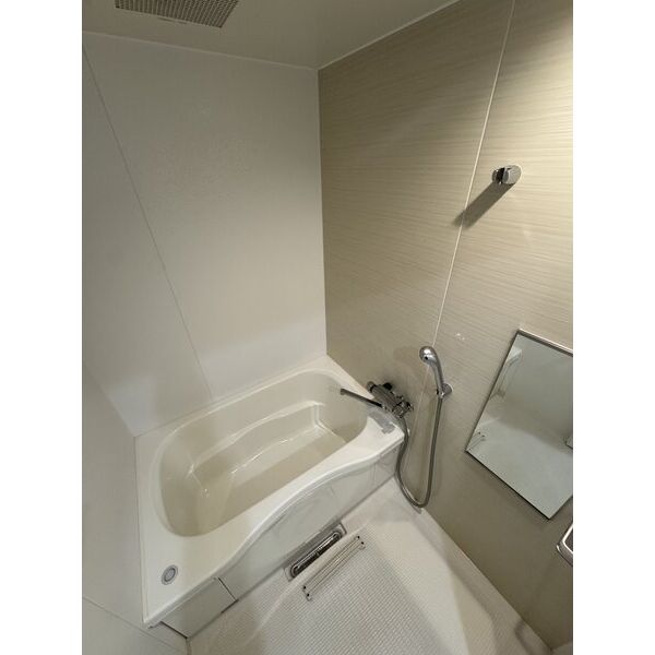 バス・シャワールーム　同シリーズ物件のモデルルームになります※現況優先