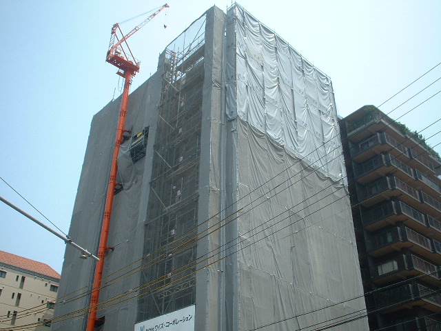 建物外観　建築中