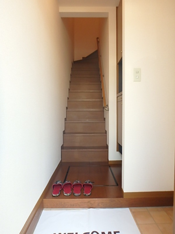 玄関　図面と現状に相違がある場合には現状を優先