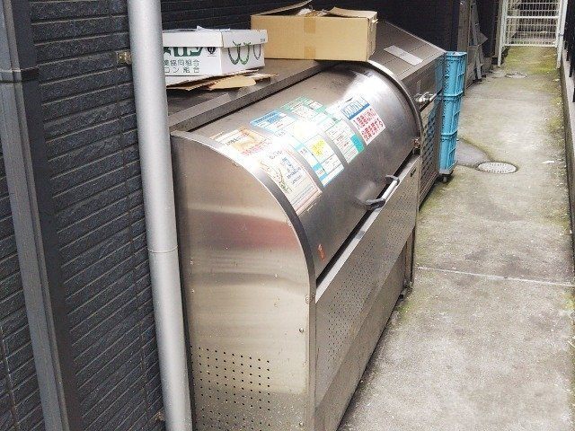 ロビー　敷地内ゴミ置き場有ります