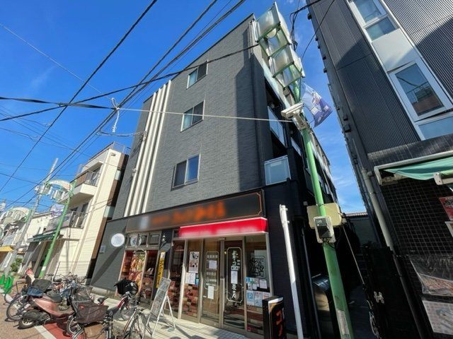 建物外観　オートロック完備