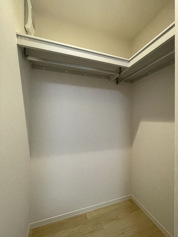 収納　洋室収納