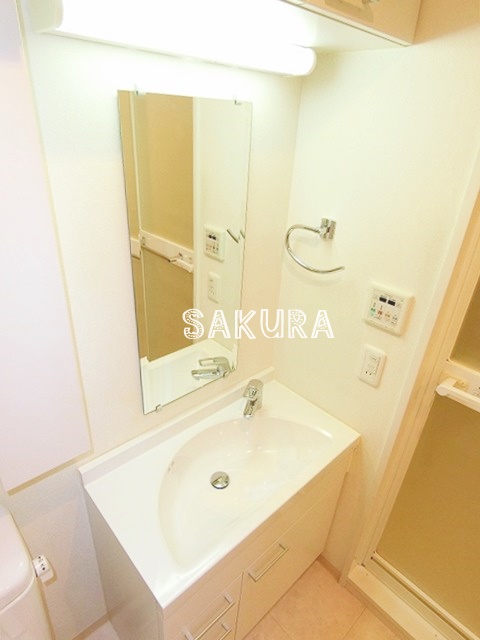 洗面設備　忙しい朝には欠かせない洗面所です♪