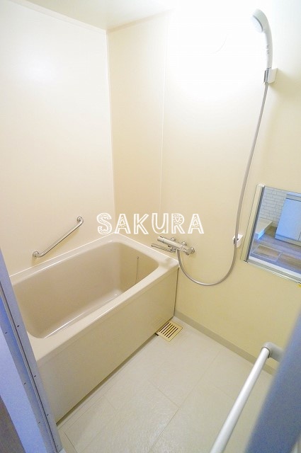 バス・シャワールーム　日々の疲れを癒すお風呂です♪