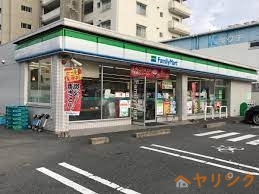 コンビニ　ファミリーマート鳥見町二丁目店（コンビニ）まで277m