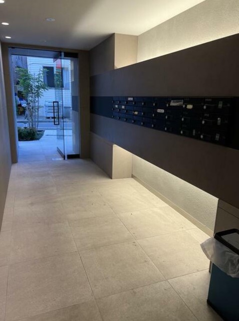 エントランス　エントランス